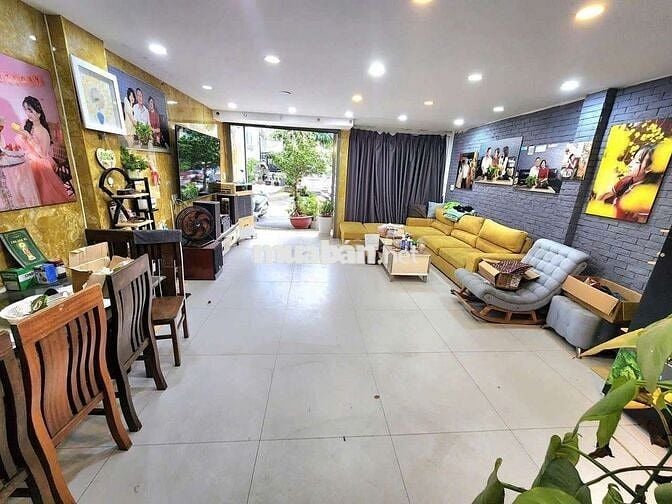 Nhà 1 Trệt 1 Lầu 2PN 5x17m Mặt Tiền Đường Số Lý Phục Man Quận 7
