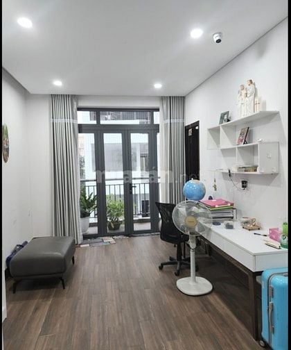 Bán biệt thự khu Kiều Đàm Tân Hưng Q7 dt 8x15m 5 tầng chỉ 22,5 tỷ.