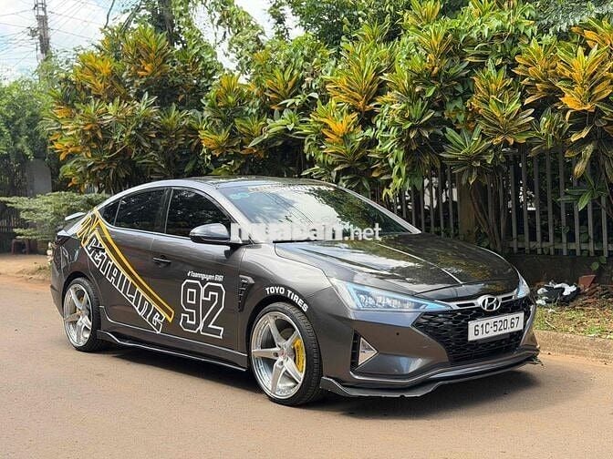 Hyundai Elantra 2019 1.6AT Sport