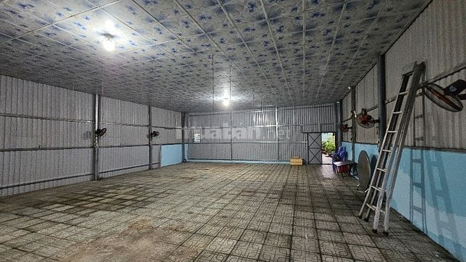 Nhà xưởng cho thuê đường lê thị riêng phường thới an, quận 12 dt: 150m