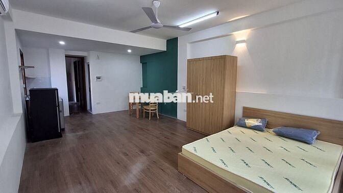 Cho thuê căn hộ 2 ngủ ngõ Hàm Long 2, 80m2 full đồ thang máy, giá 12tr
