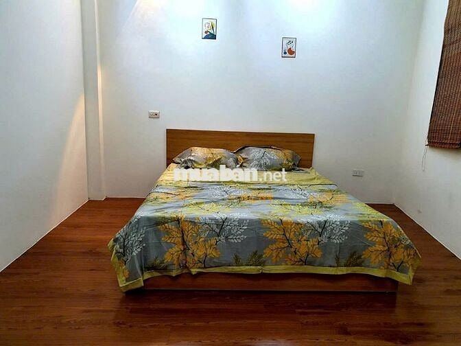 Cho thuê căn hộ 2 ngủ ngõ Hàm Long 2, 80m2 full đồ thang máy, giá 12tr