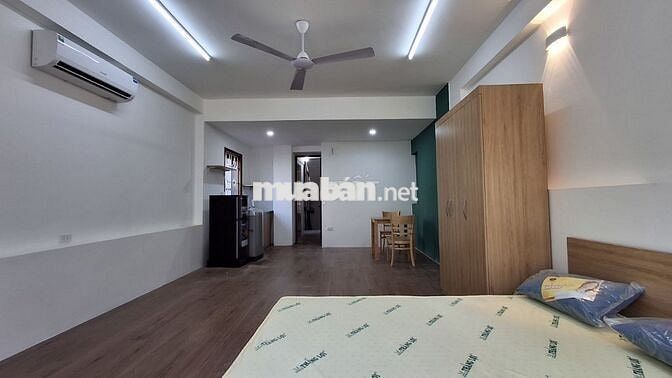 Cho thuê căn hộ 2 ngủ ngõ Hàm Long 2, 80m2 full đồ thang máy, giá 12tr