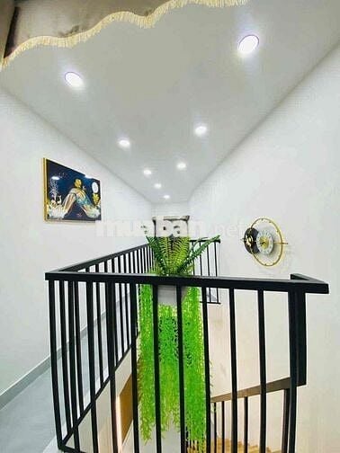 Nhà 1/ nhỏ xinh - NT đầy đủ khu an ninh , yên tĩnh. Giá 2 tỷ 180
