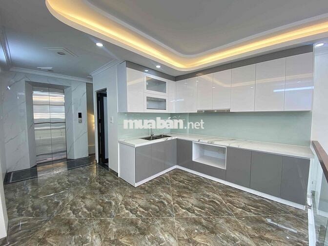 VẠN PHÚC 6 TẦNG THANG MÁY, DT 40M, GẦN Ô TÔ GIÁ CHỈ 9,98 TỶ.