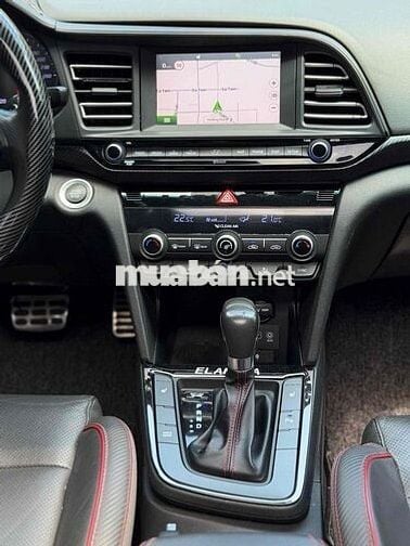 Hyundai Elantra 2019 1.6AT Sport