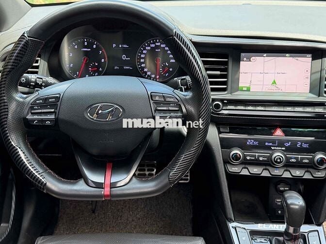 Hyundai Elantra 2019 1.6AT Sport