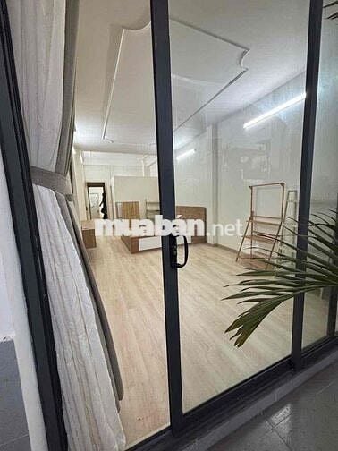 Cho thuê căn 2PN - 2WC (60m2) bancol lớn gần ĐH Hoa Sen Thành Thái Q10