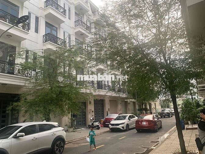 Phòng mới 20m2 Bảo Ngọc garden, Thạnh Lộc 44, Hà và Huy Giáp