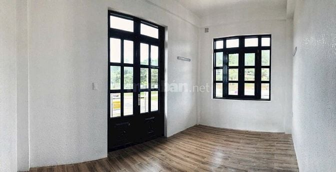 Cho thuê Villa MT Mai Anh Đào, P.8, Đà Lạt. DT 10x8m Hầm 3L. Giá 45tr