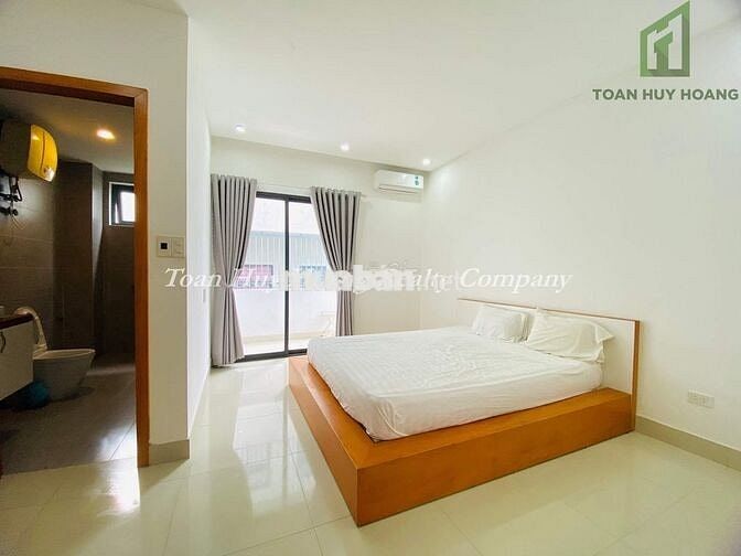 Nhà nguyên căn khu Nam Việt Á – gần đường Bùi Tá Hán 3PN có hồ bơi