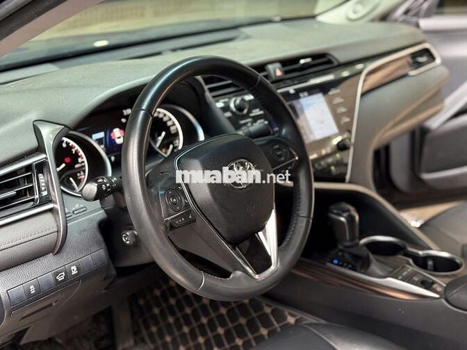 Camry 2.5Q 2020 nhập Thái - xe hãng (GIÁ CÒN GIẢM)