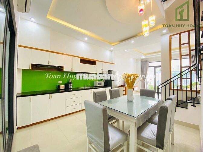 Nhà nguyên căn khu Nam Việt Á – gần đường Bùi Tá Hán 3PN có hồ bơi