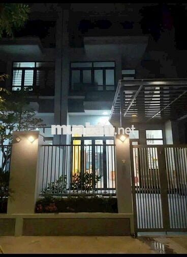 Cho thuê nhà 2 lầu 1 trệt khu thuơng mại dịch vụ Phú Mỹ