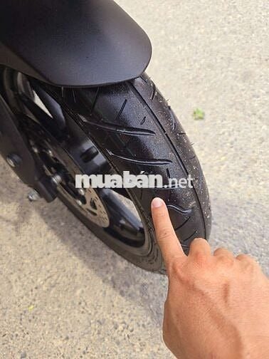 R15V3 mẫu đen nhám cuối đời đăng ký mới 2024.