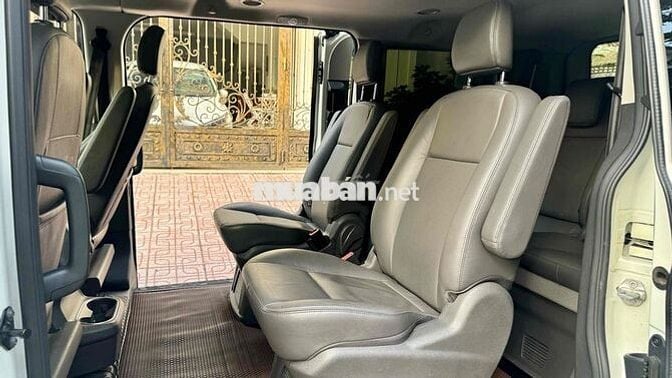 Ford Tourneo 2.0 Eco boost Titanium 2020 chuẩn 52k