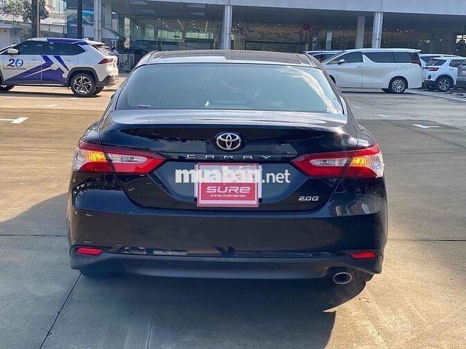 Toyota Camry 2020 2.0G - 19000 km