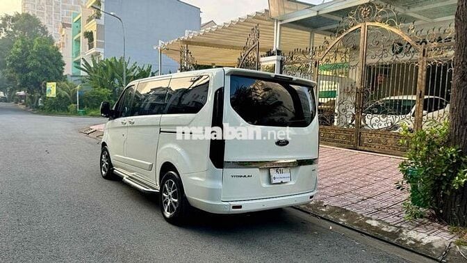 Ford Tourneo 2.0 Eco boost Titanium 2020 chuẩn 52k