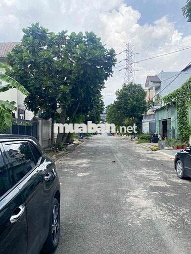 Bán lô đất đẹp mặt tiền D1 , thổ cư 100%, 90m2 Sổ Hồng Riêng.