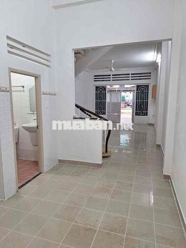 CHO THUÊ NHÀ HẺM XE TẢI ĐỔ CỬA NHÀ NGUYỄN VĂN CÔNG P3