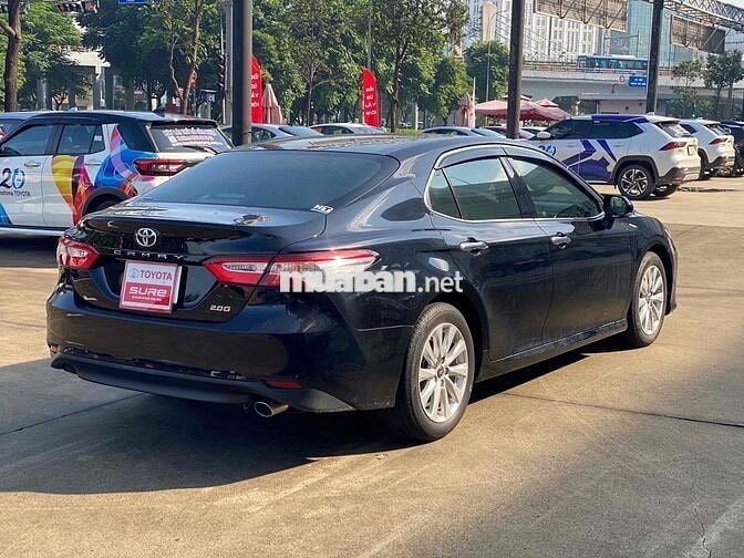Toyota Camry 2020 2.0G - 19000 km