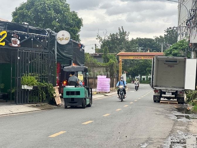 Mặt bằng kinh doanh - có kho lạnh, có văn phòng, khu vực đóng gói