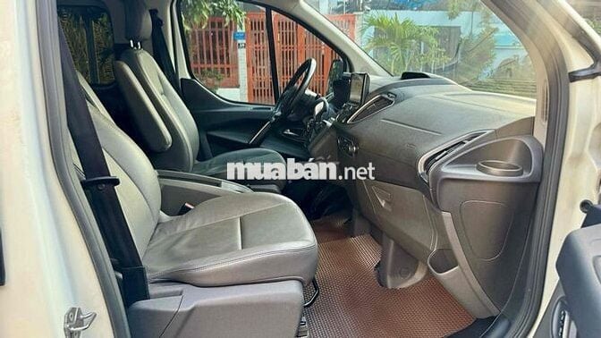 Ford Tourneo 2.0 Eco boost Titanium 2020 chuẩn 52k