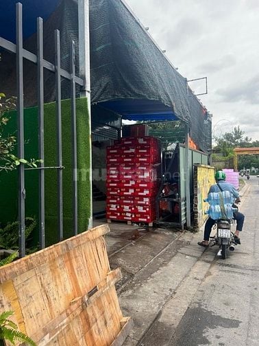 Mặt bằng kinh doanh - có kho lạnh, có văn phòng, khu vực đóng gói