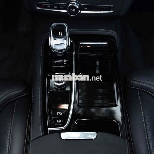 LONG ANH AUTO về VOLVO S90 T8 2024 odo 3000km