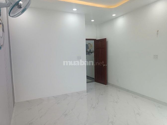 Nhà mới 4 tầng, 57m², 4PN, xe hơi tới cửa, đường Đất Mới, Bình Tân