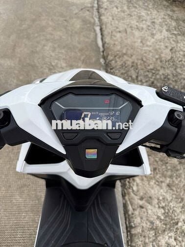 Vario 150 trắng 2020