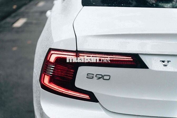 LONG ANH AUTO về VOLVO S90 T8 2024 odo 3000km
