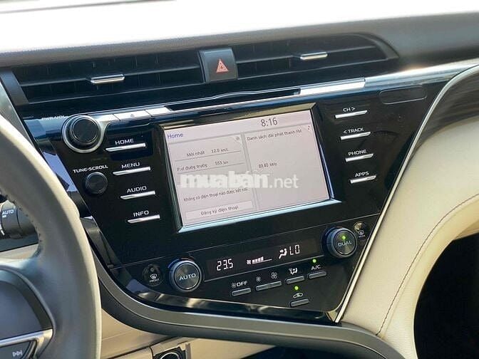 Toyota Camry 2020 2.0G - 19000 km