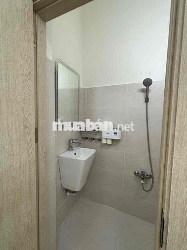 Cho Thuê 2PN 2WC 60m2 Full NT Nguyên Tầng Siêu Thoáng Ngay Đh Hoa Sen