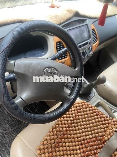 Toyota Innova 2009 G - 200000 km