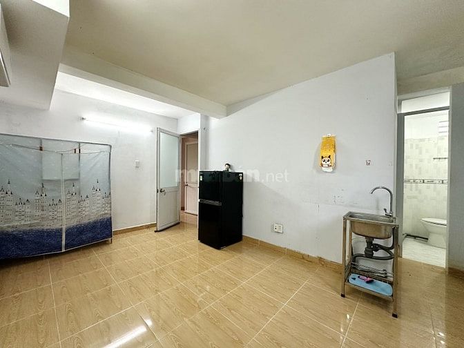 HẺM XE HƠI 7 CHỖ VÀO NHÀ GẦN MẶT TIỀN 5 TẦNG KINH DOANH ĐƯỢC