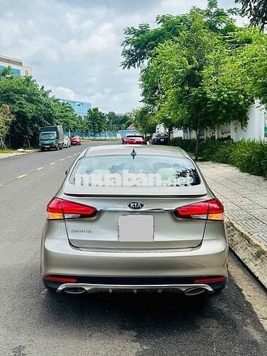 Kia Cerato 2018 1.6 MT - 57000 km