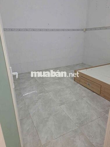Cho thuê nguyên căn cấp 4 mới sạch sẽ, có sân thượng, Đs 51 p14 Gò vấp