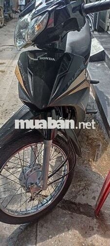 Bán xe blade .màu đen biển số tp