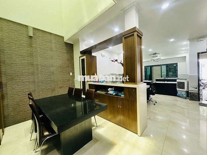 Cần cho thuê biệt thự mi ni nhỏ  P THT .Q12 .DT .7x15.  1 trệt 2 lầu