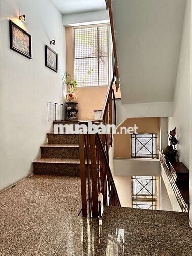 64 m2 phường 2 đường Dương Bá Trạc, hẻm ba gác, sổ hồng giá chỉ 5.3 tỷ