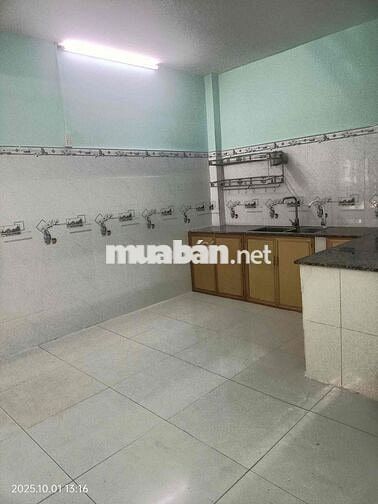 Nhà mặt tiền trệt lửng 5*12; 3pn tiện kinh doanh