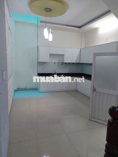 Nhà thuê gần vạn phúc,kdc Hồng Long,đg hiệp bình