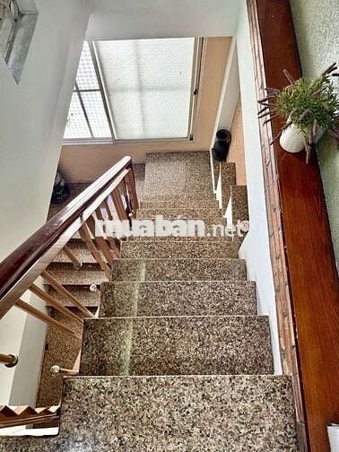 64 m2 phường 2 đường Dương Bá Trạc, hẻm ba gác, sổ hồng giá chỉ 5.3 tỷ