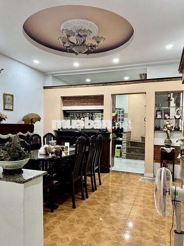 64 m2 phường 2 đường Dương Bá Trạc, hẻm ba gác, sổ hồng giá chỉ 5.3 tỷ