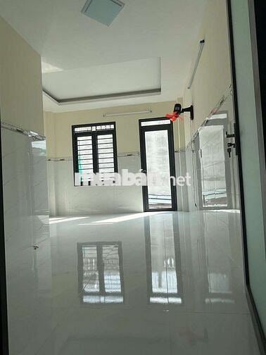 Nhà mới xây Tô Ký đối diện Cao Đẳng FPT, Phần mềm quang trung
