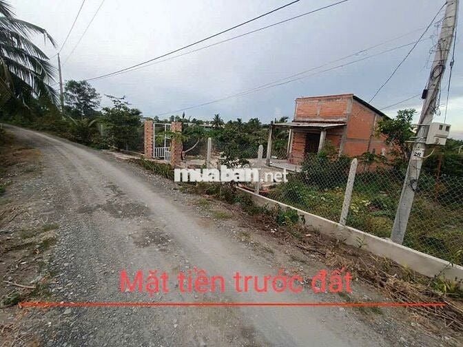 Chính chủ bán đất sổ đỏ 2 mặt tiền xe hơi gần Quốc lộ N2