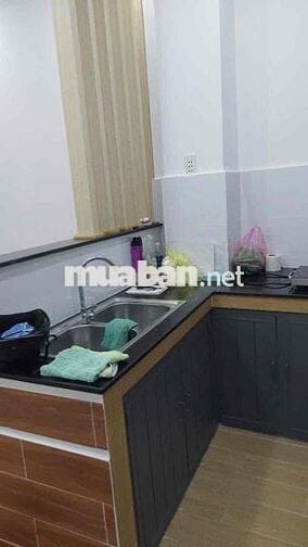 Cho thuê nhà mới - 1trệt 2lầu - đường Nguyễn Tri Phương, Q10 2pn