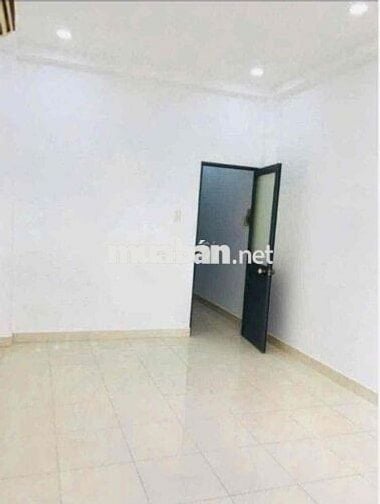 Cho thuê nhà mới - 1trệt 2lầu - đường Nguyễn Tri Phương, Q10 2pn