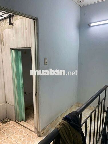 Nhà cho thuê quá rẻ, dt 4×12 gác lửng đúc, 48/12/10 liên khu 5-6, btan